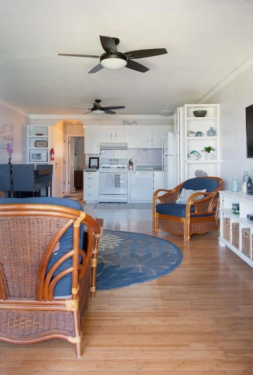 Molokai Island Retreat With Beautiful Ocean Views And Pool - Newly Remodeled! Ualapue Exterior foto